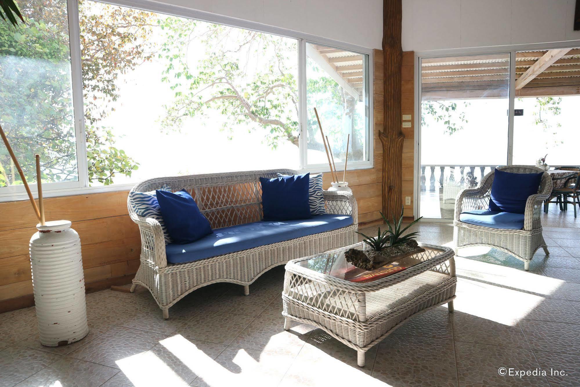 Antulang Beach Resort Siaton Екстериор снимка