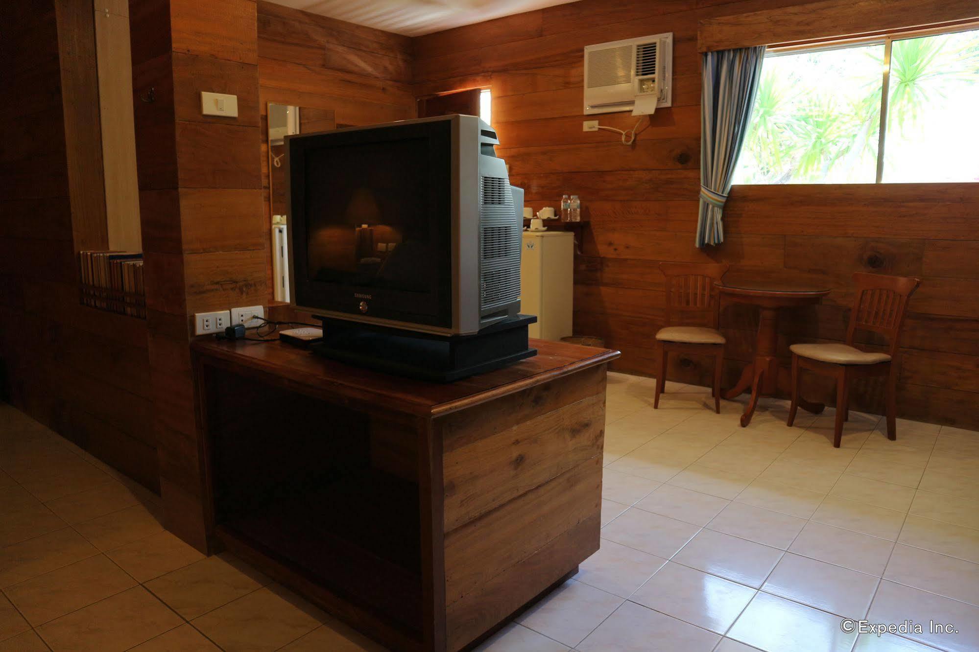 Antulang Beach Resort Siaton Екстериор снимка